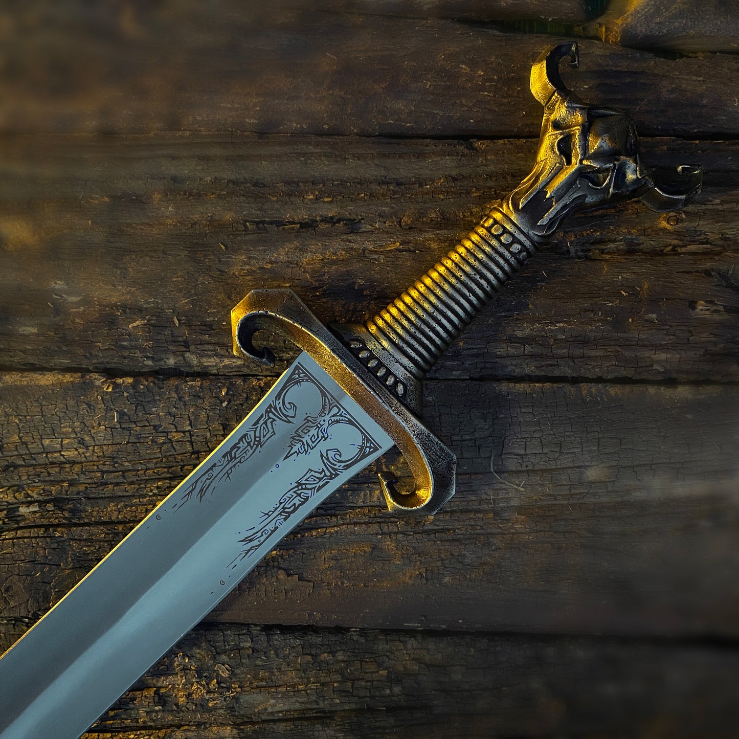 The Official Frazetta Barbarian Sword (Replica Edition)